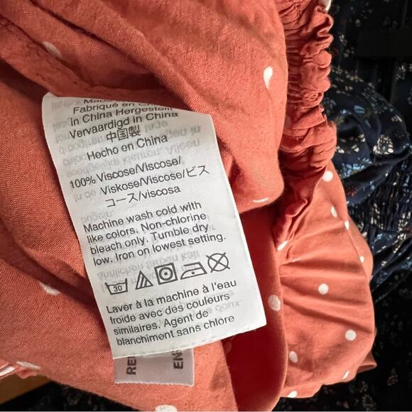 Madewell Drapey Orange Pull-On Shorts in Polka Dot - Picture 7 of 9